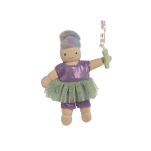 Holdie Folk - Adara the Acrobat