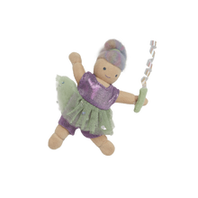 Holdie Folk - Adara the Acrobat