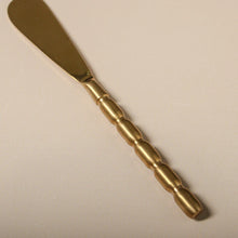 Form Spread Knife