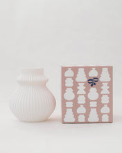 Gumnut Vase - Moss Green