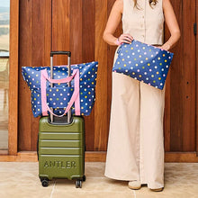 Zip Medium Tote (Various Colours)